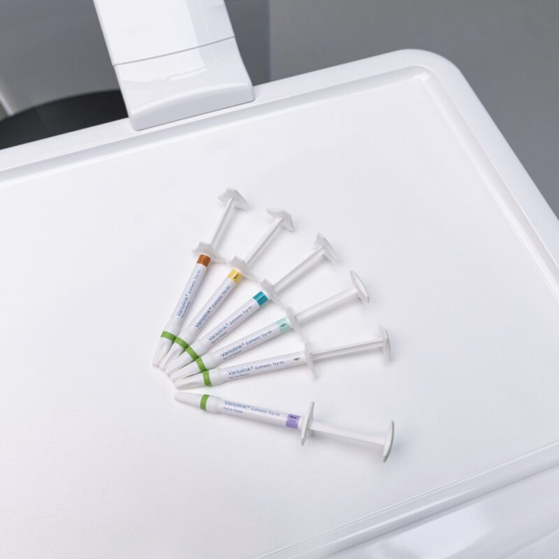 Ivoclar-Variolink-Esthetic-Try-In-666